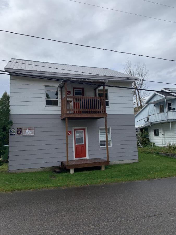 La Cabane Chez Jimmy Petit-Saguenay Zewnętrze zdjęcie