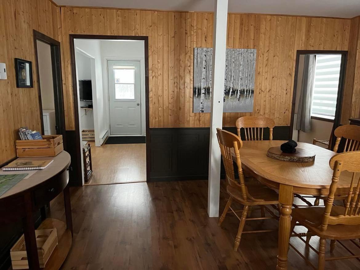 La Cabane Chez Jimmy Petit-Saguenay Zewnętrze zdjęcie