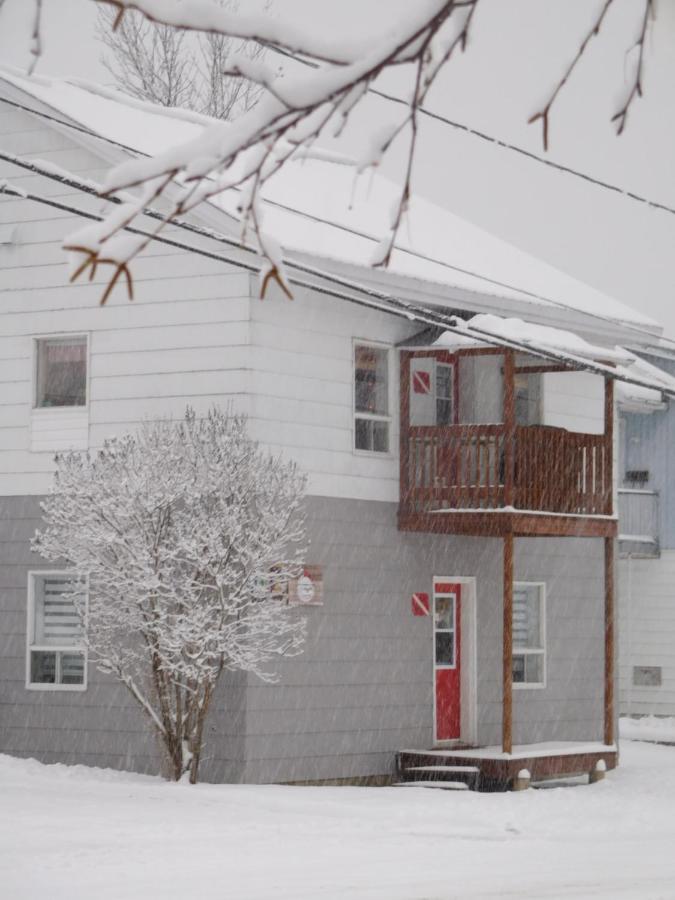 La Cabane Chez Jimmy Petit-Saguenay Zewnętrze zdjęcie