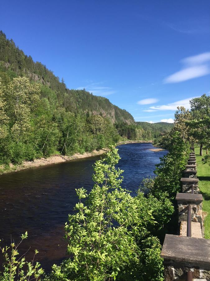 La Cabane Chez Jimmy Petit-Saguenay Zewnętrze zdjęcie